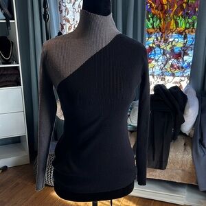 Chic Two-Tone Turtleneck Sweater